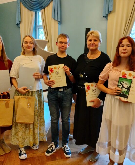 Tohvelmani õpilaspreemiate jagamine
